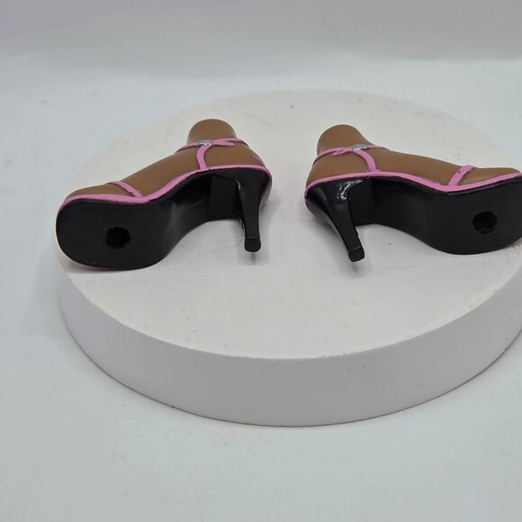 Bratz Doll Shoes Heels & Star Comb Set MGA Sasha Skintone Pink & Black - Picture 4 of 5